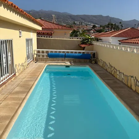 Villa Casa Barmalei Private Pool & Rooftop Terrace Ocean View, Tenerife