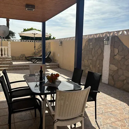 Villa Casa Barmalei Private Pool & Rooftop Terrace Ocean View, Tenerife *