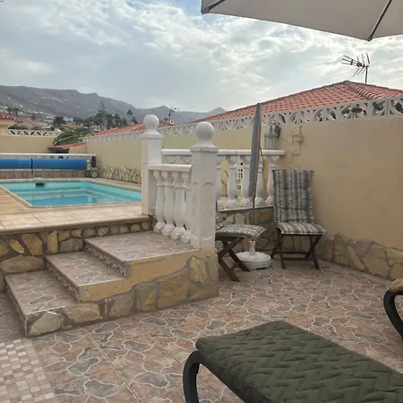 Casa Barmalei Private Pool & Rooftop Terrace Ocean View, Tenerife *